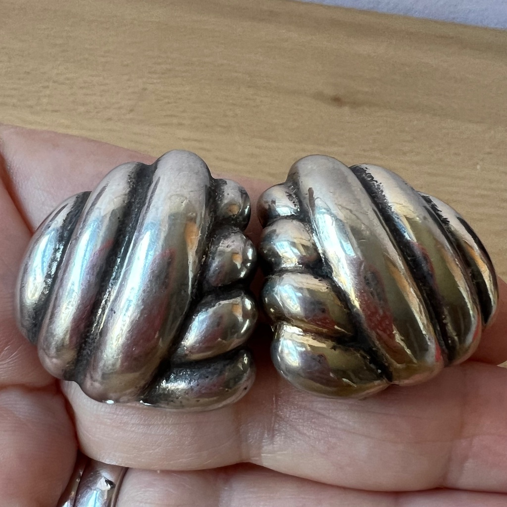 Vintage Large Scalloped Silver Tone Clip On Statement Earrings Dressy Well Made